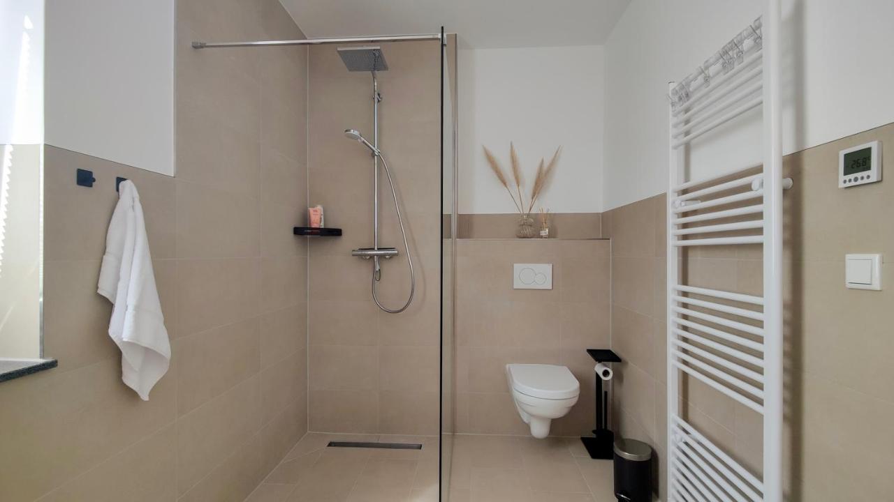 Hygge Home - Mit Garten Und Stellplatz Fuer Feriengaeste-, Monteure / Netflix / 10 Min. Zur Sinsheim Therme Und Zur Autobahn Kültér fotó